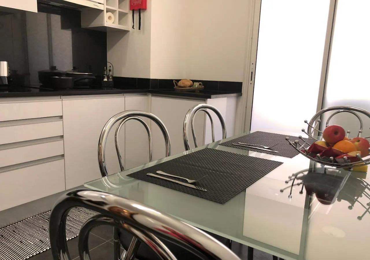 Dona I House - In Funchal With Free Parking Apartment 0*, Funchal (Madeira)