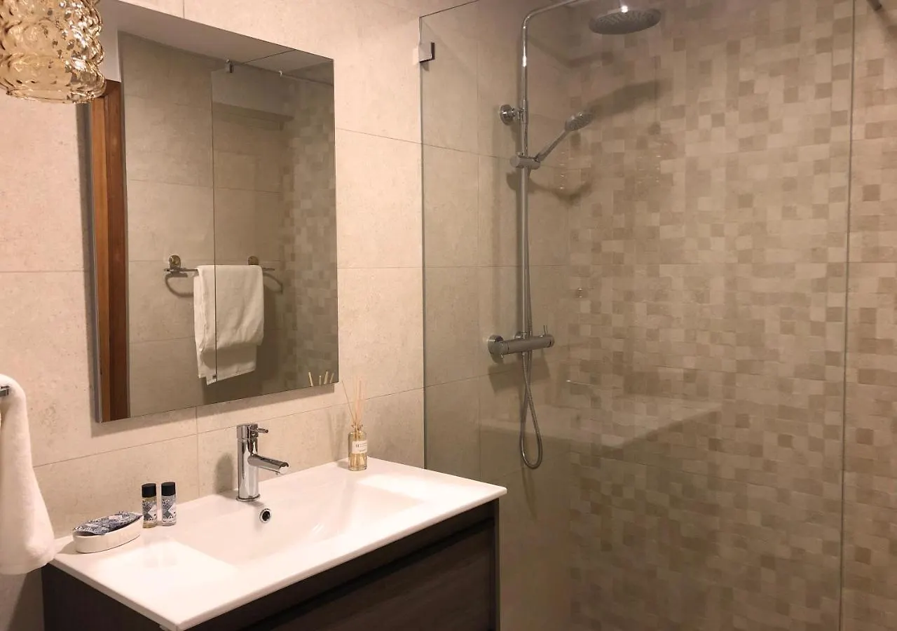 Dona I House - In Funchal With Free Parking Apartment 0*, Funchal (Madeira)
