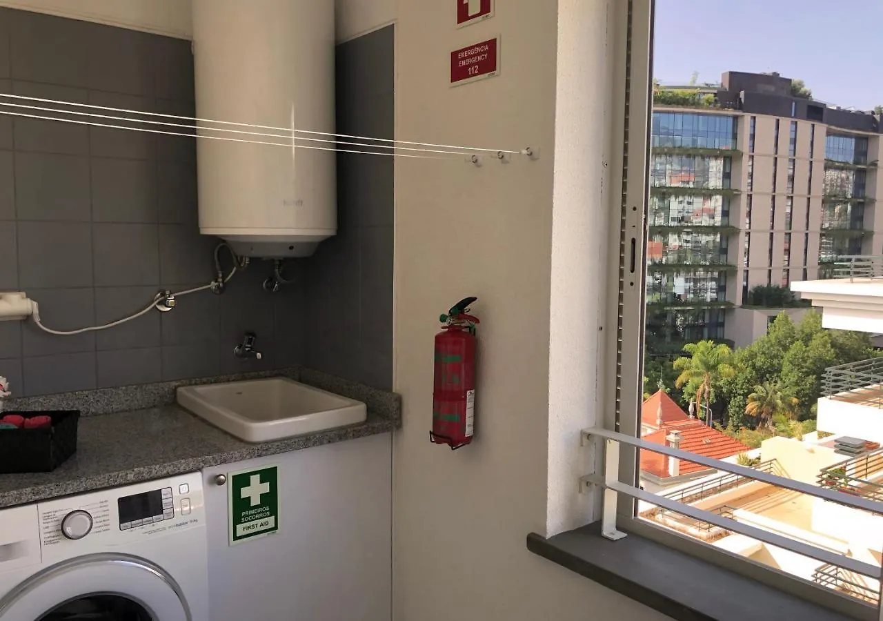 Dona I House - In Funchal With Free Parking Apartment